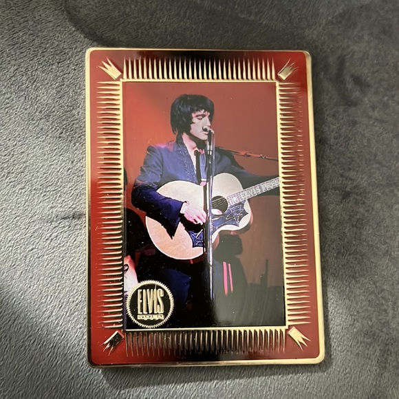 Elvis Gold Metallic Impression Collector Cards and Elvis Commemorative Book - Picture 4 of 12